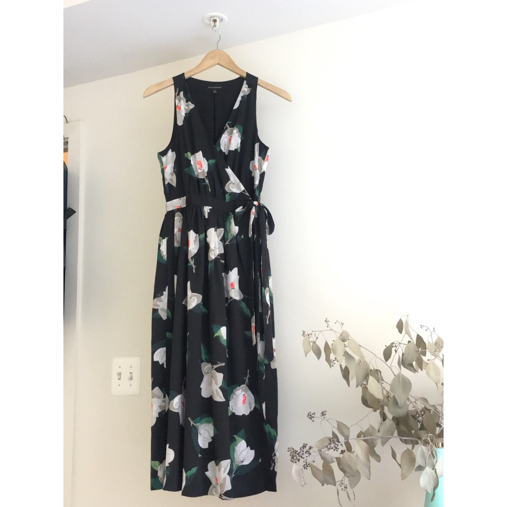 Banana Republic Floral Wrap Dress in 2